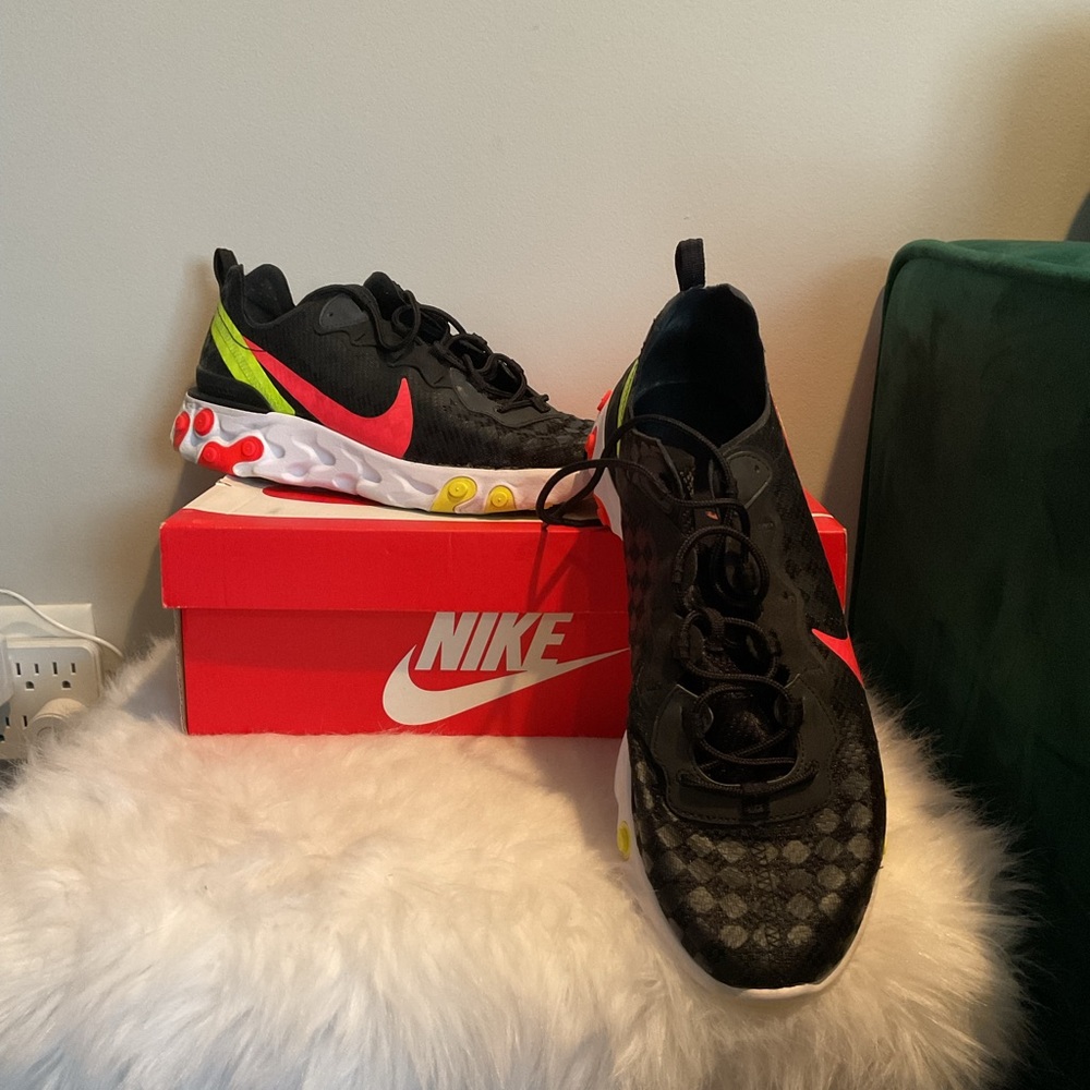 Nike Black and Red Athletic Shoes